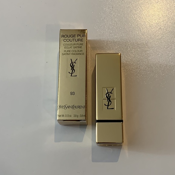 YSL Rouge Pur Couture Satin Lipstick shade 93 Ruby, rouge audacieux - Picture 4 of 6